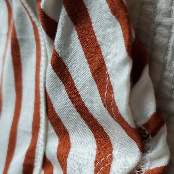 Set of 2 Green Envelope Rayon Striped Tops - Picture 14 of 14